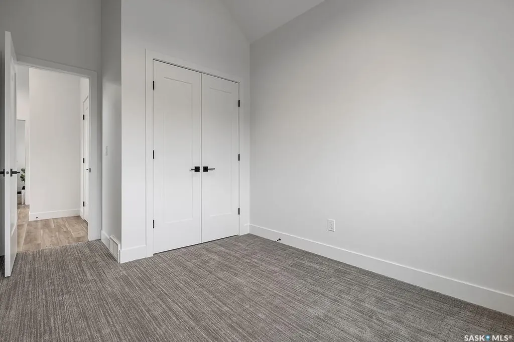 1139 13th Street E Saskatoon SK S7H 0B8