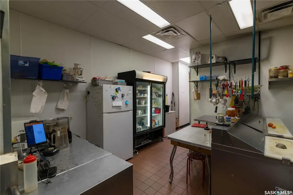 622 Circle Drive E Saskatoon SK S7K 0T9