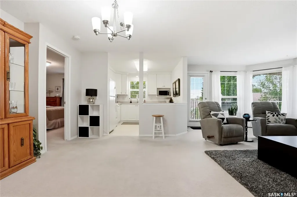 1735 Mckercher Drive Saskatoon SK S7H 5N6