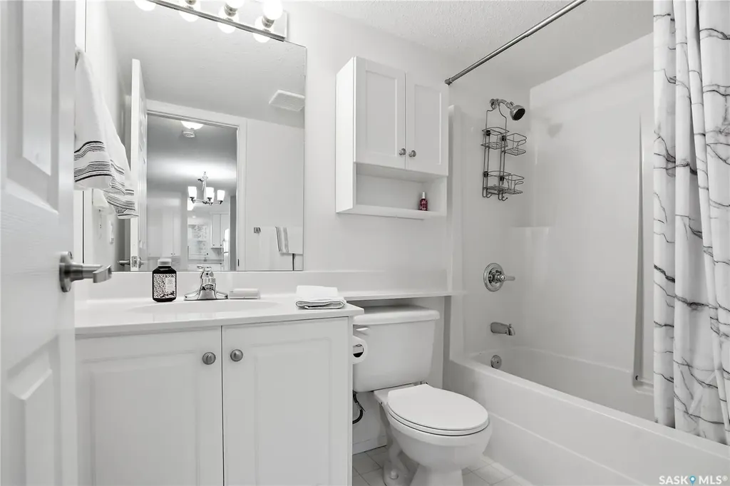 1735 Mckercher Drive Saskatoon SK S7H 5N6