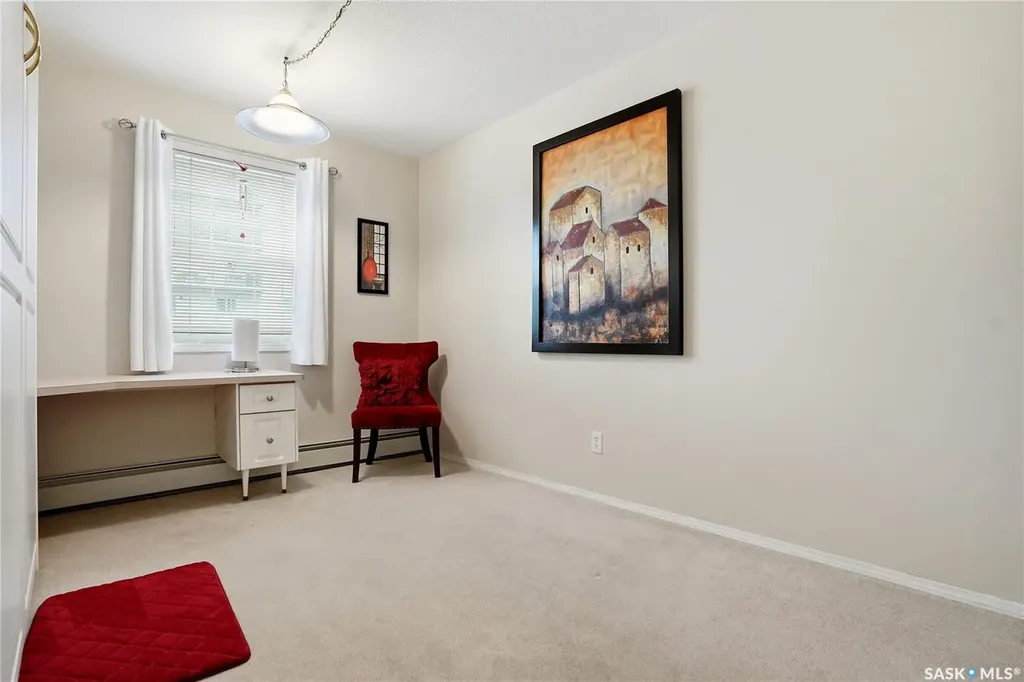 1735 Mckercher Drive Saskatoon SK S7H 5N6