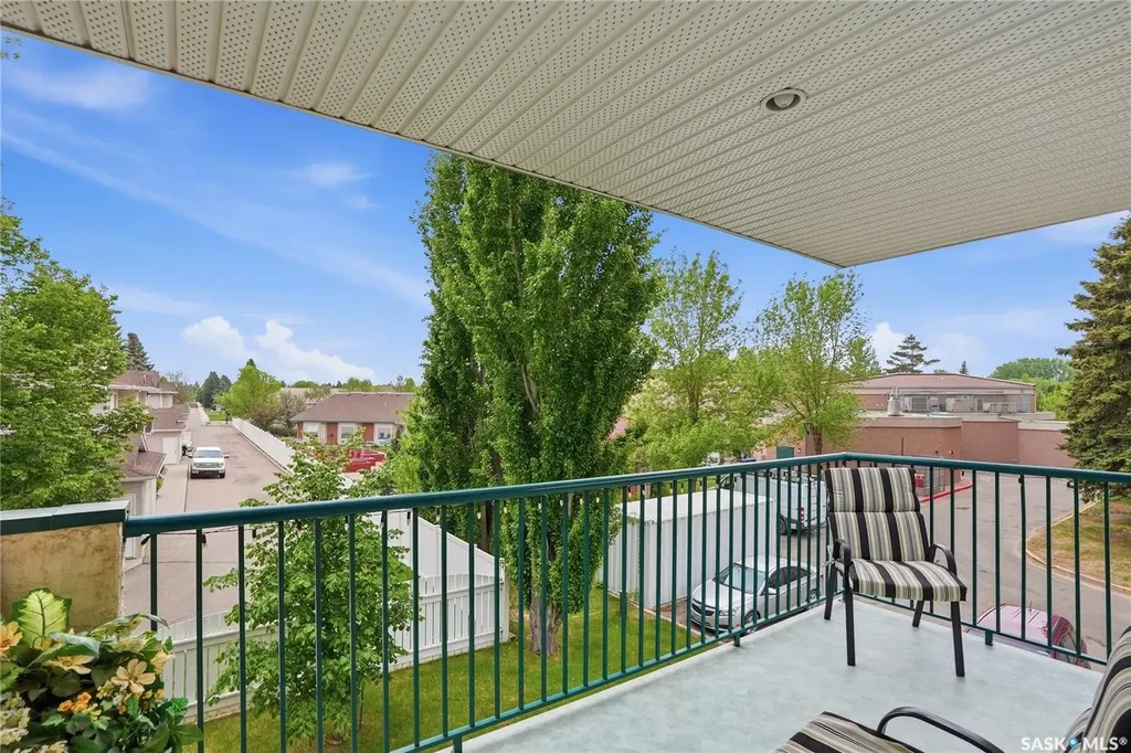 1735 Mckercher Drive Saskatoon SK S7H 5N6