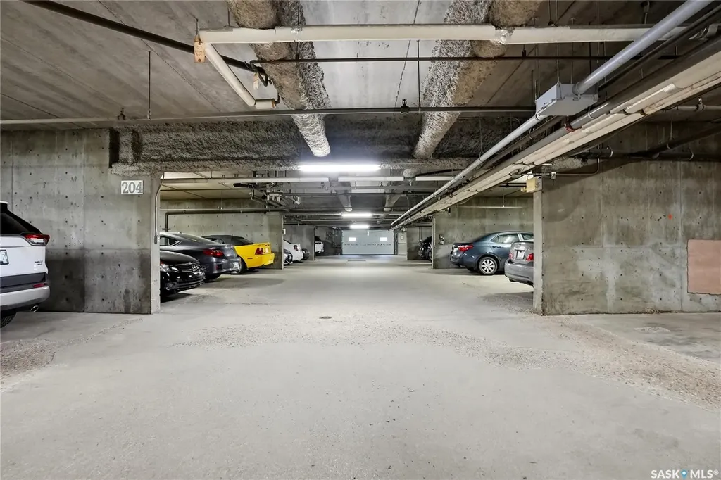 1735 Mckercher Drive Saskatoon SK S7H 5N6