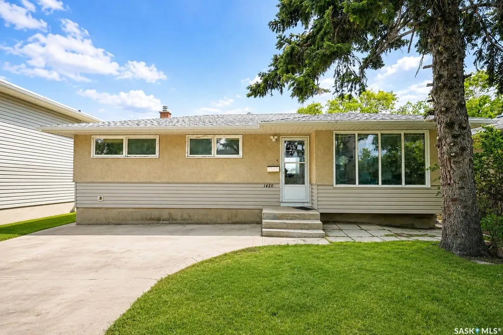1420 Grosvenor Street Regina SK S4N 1R3