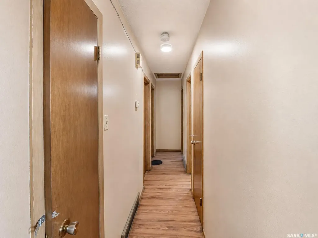 1420 Grosvenor Street Regina SK S4N 1R3