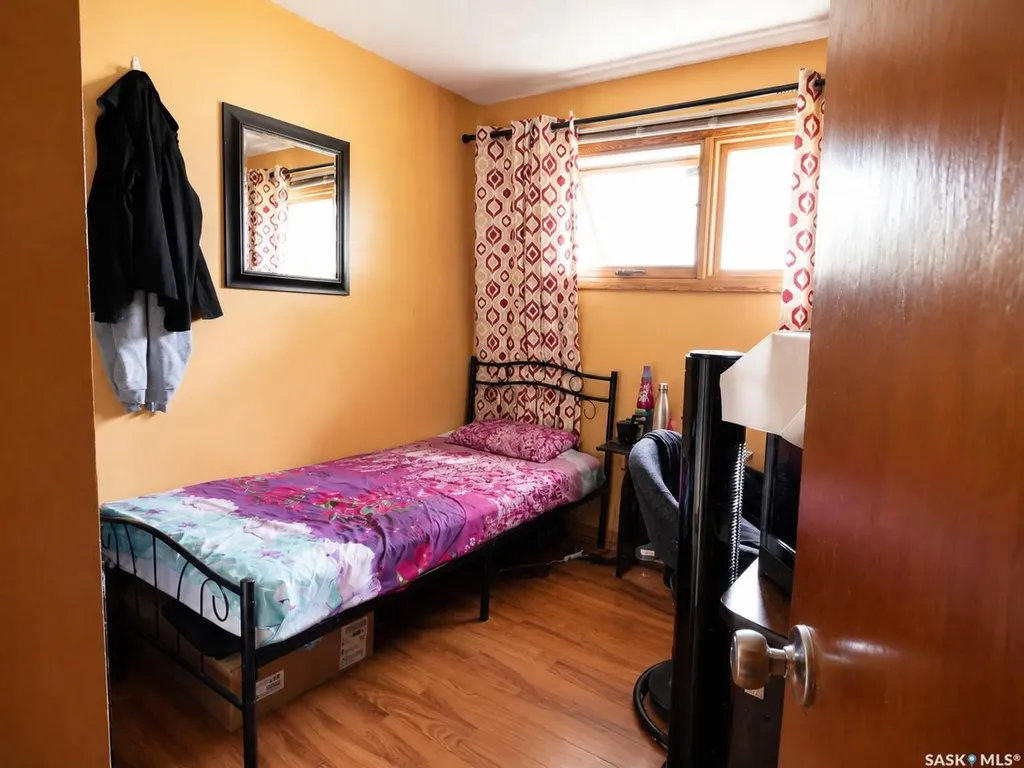 1420 Grosvenor Street Regina SK S4N 1R3