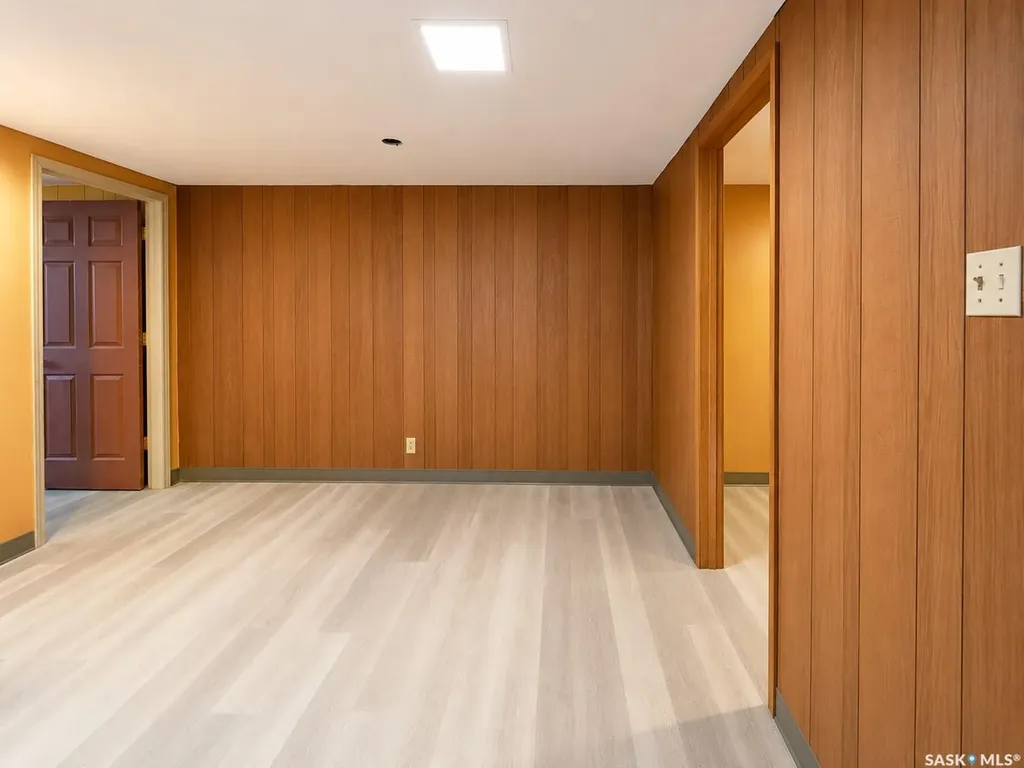1420 Grosvenor Street Regina SK S4N 1R3