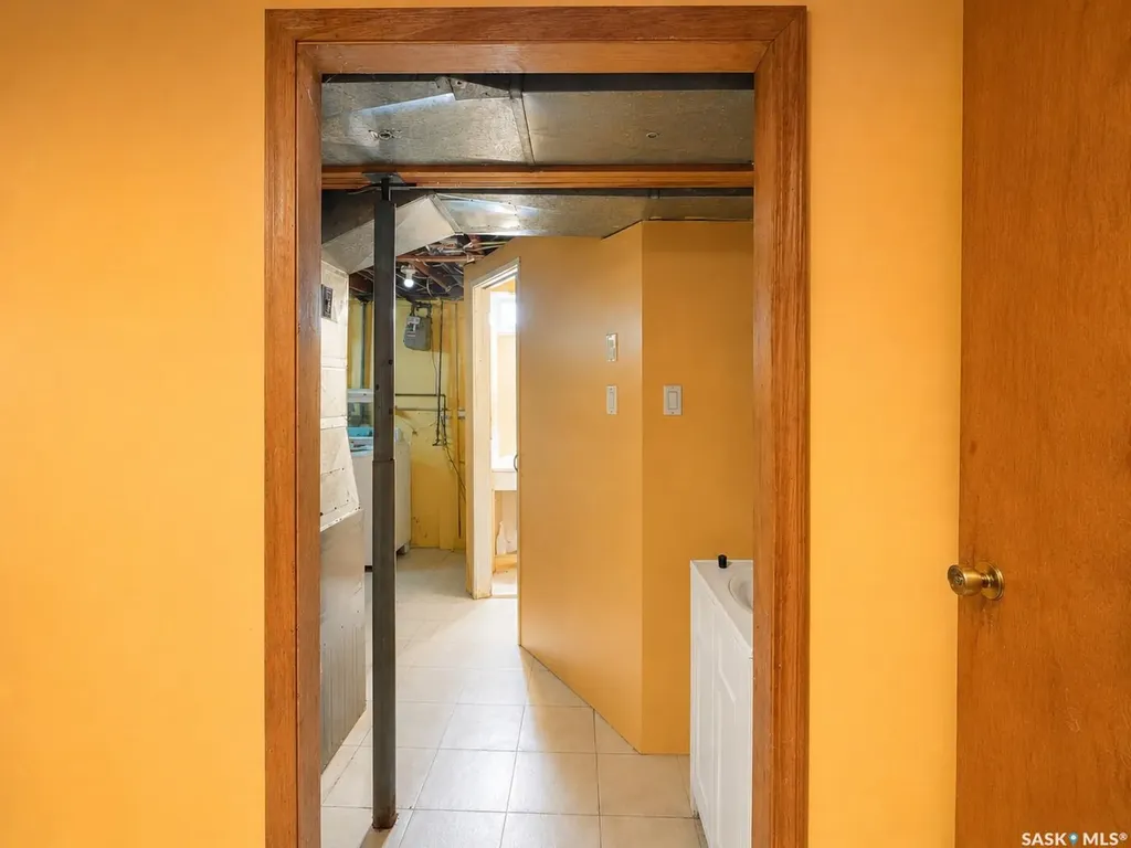 1420 Grosvenor Street Regina SK S4N 1R3