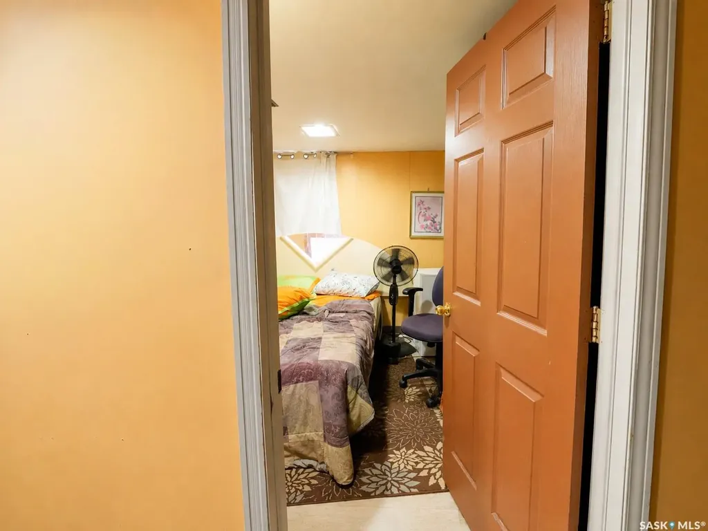 1420 Grosvenor Street Regina SK S4N 1R3