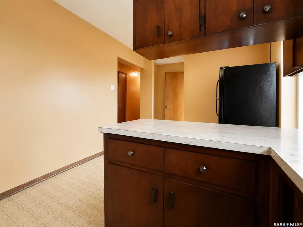 1420 Grosvenor Street Regina SK S4N 1R3