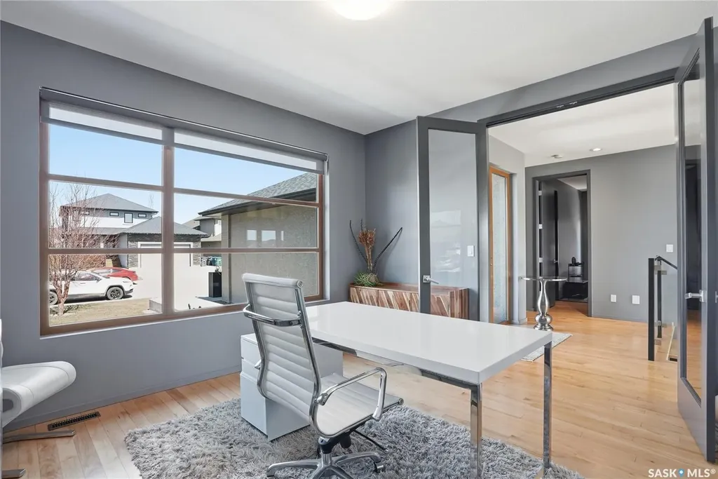 254 Whalley Crescent Saskatoon SK S7T 0P1