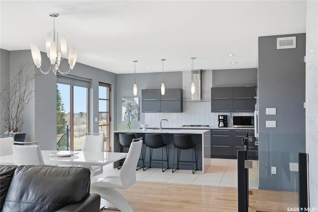 254 Whalley Crescent Saskatoon SK S7T 0P1
