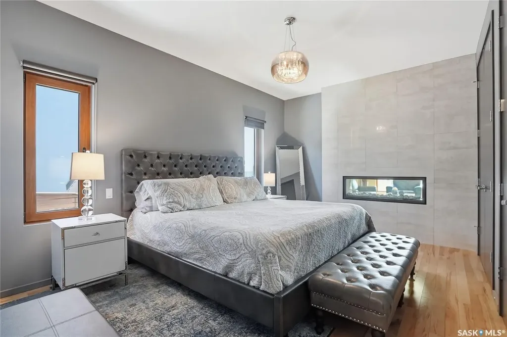 254 Whalley Crescent Saskatoon SK S7T 0P1