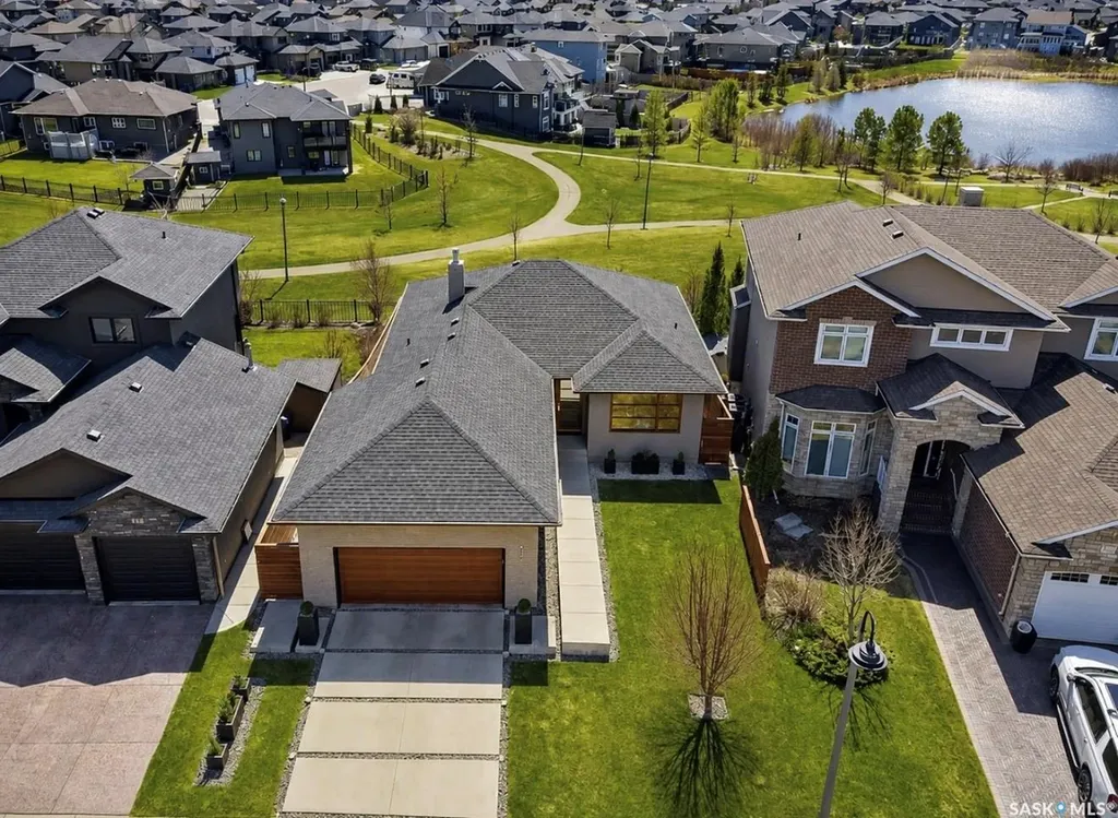 254 Whalley Crescent Saskatoon SK S7T 0P1