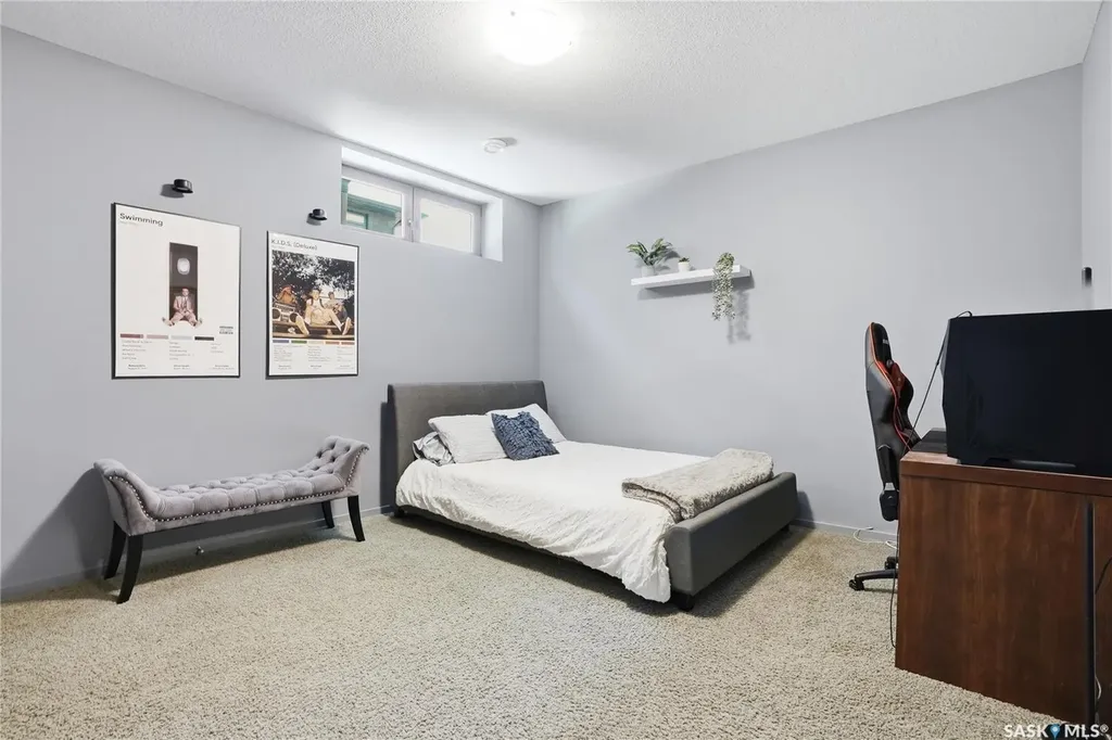 254 Whalley Crescent Saskatoon SK S7T 0P1