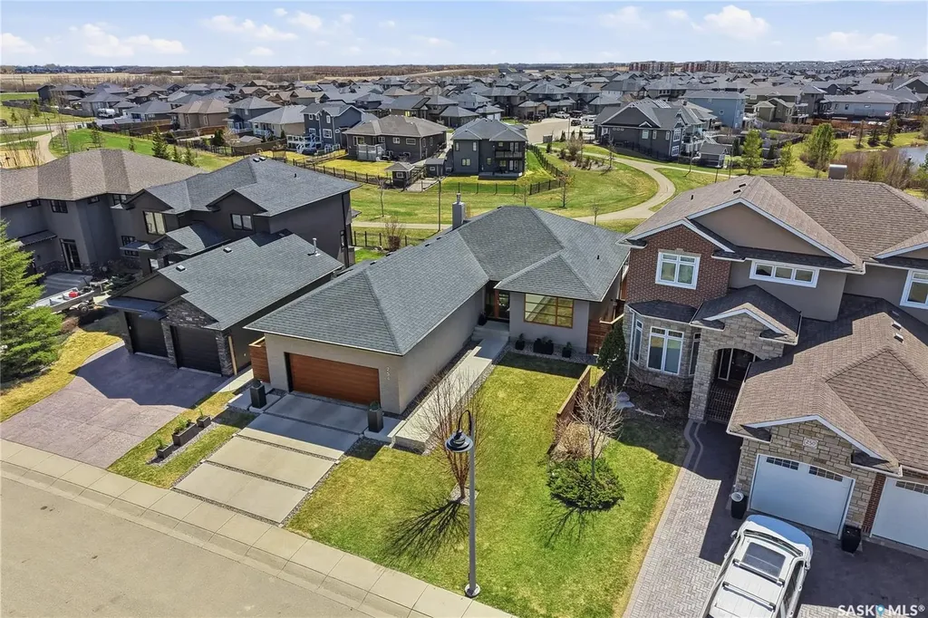 254 Whalley Crescent Saskatoon SK S7T 0P1