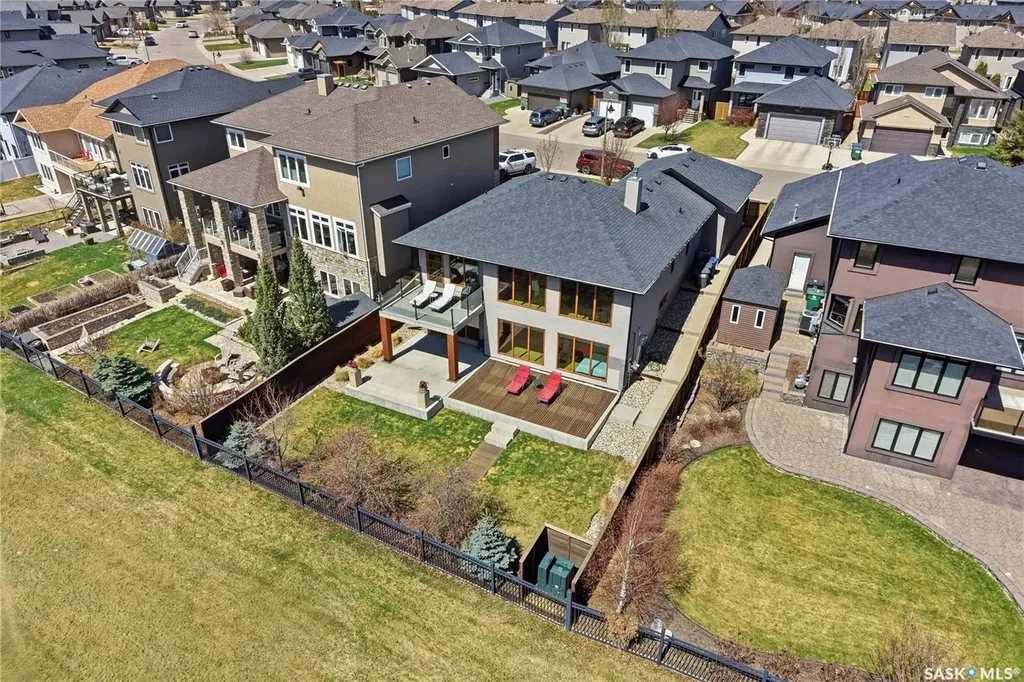 254 Whalley Crescent Saskatoon SK S7T 0P1