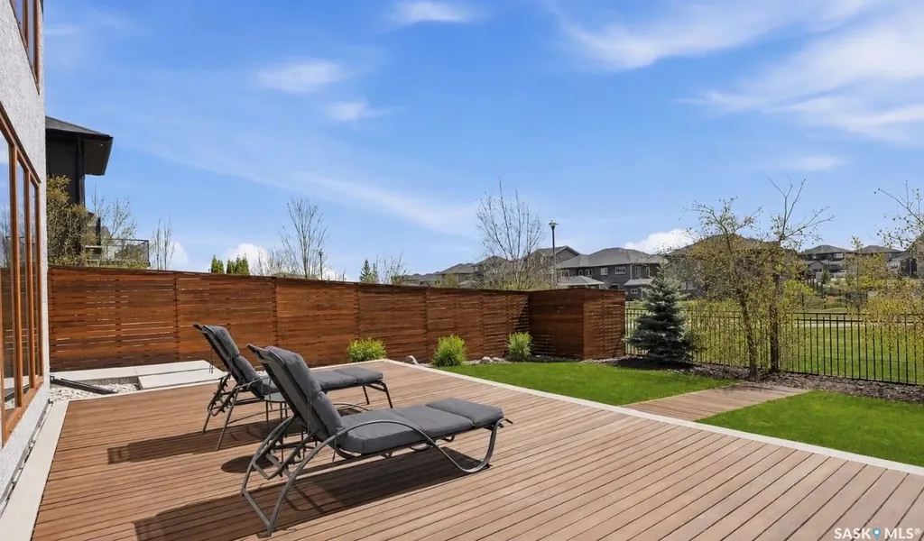 254 Whalley Crescent Saskatoon SK S7T 0P1