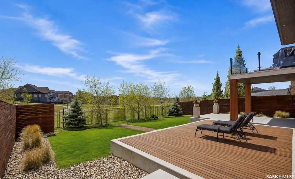 254 Whalley Crescent Saskatoon SK S7T 0P1