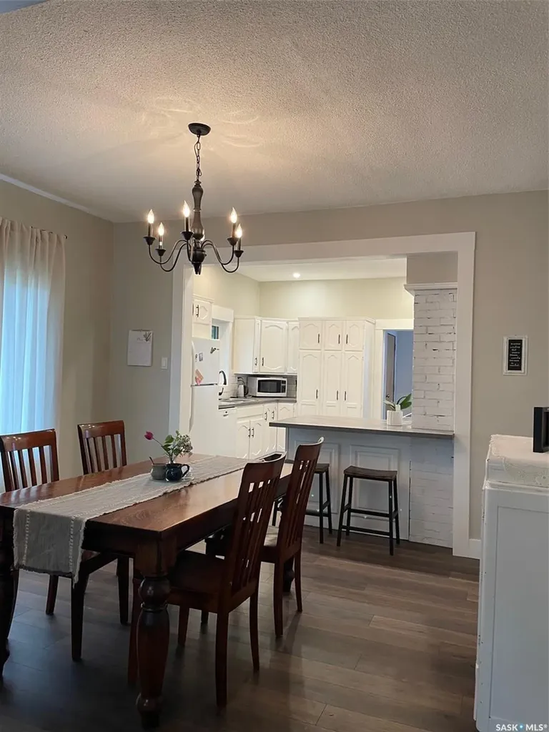 304 Brownlee Street Herbert SK S0H 2A0
