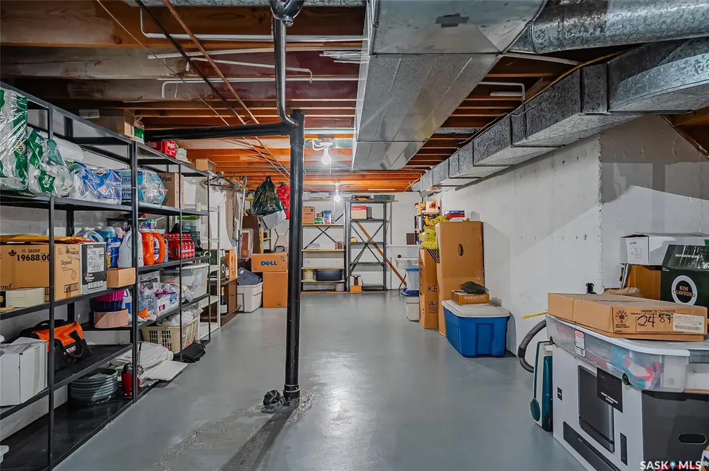 2 Cambridge Crescent Saskatoon SK S7H 3P8