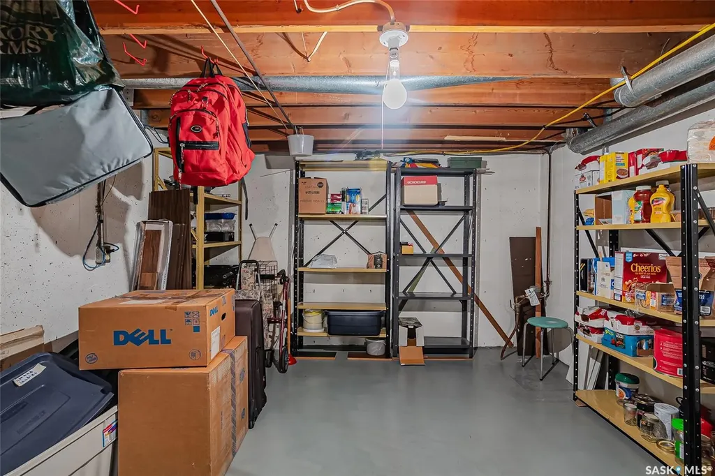 2 Cambridge Crescent Saskatoon SK S7H 3P8