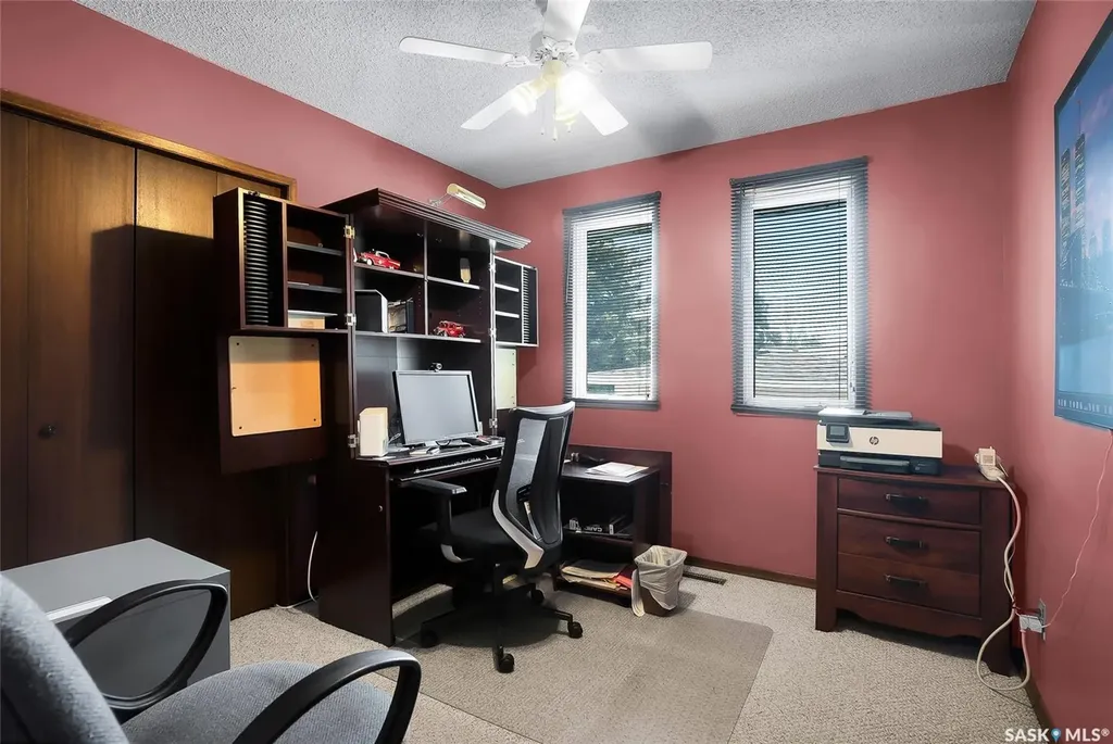 2 Cambridge Crescent Saskatoon SK S7H 3P8