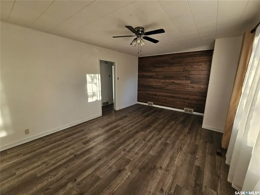 399 9th Avenue NW Swift Current SK S9H 1A8