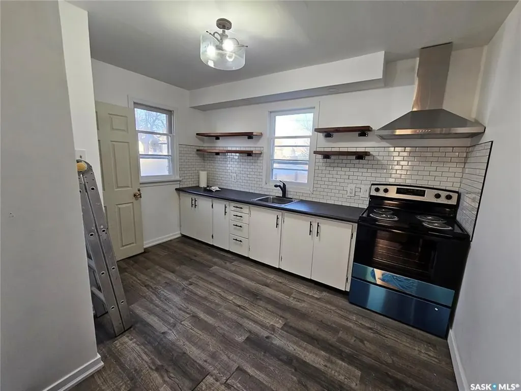 399 9th Avenue NW Swift Current SK S9H 1A8