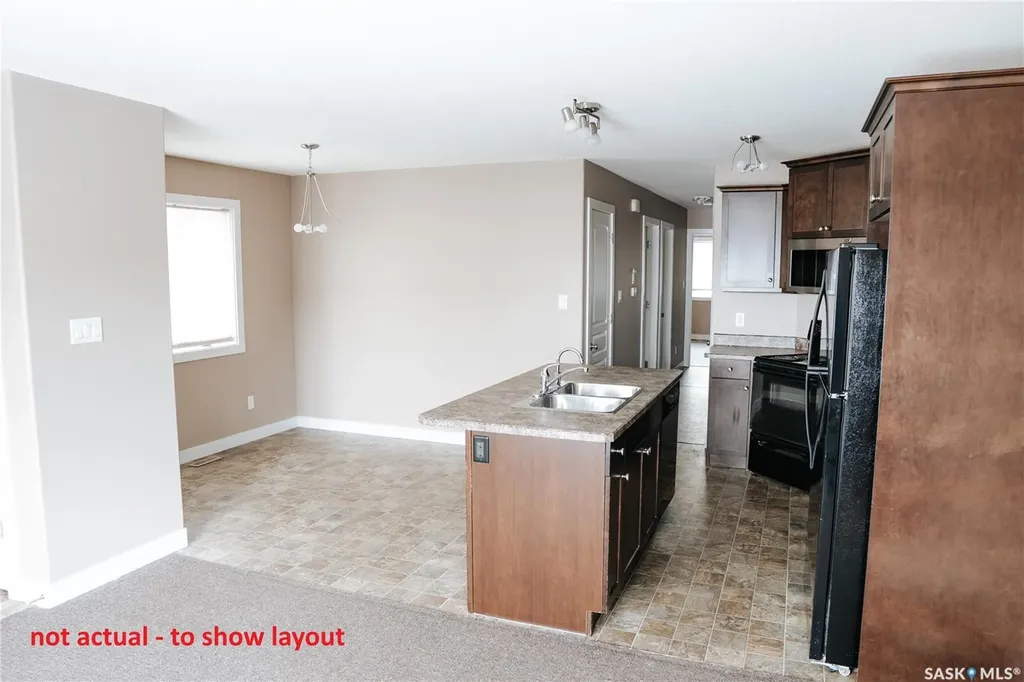 137 St John Street N Regina SK S4R 2V8