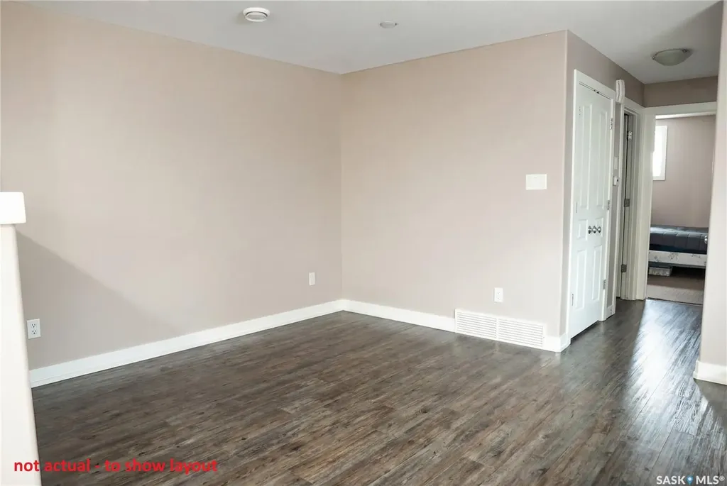 137 St John Street N Regina SK S4R 2V8