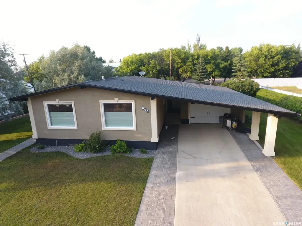 603 Railway Avenue Denzil SK S0L 0S0
