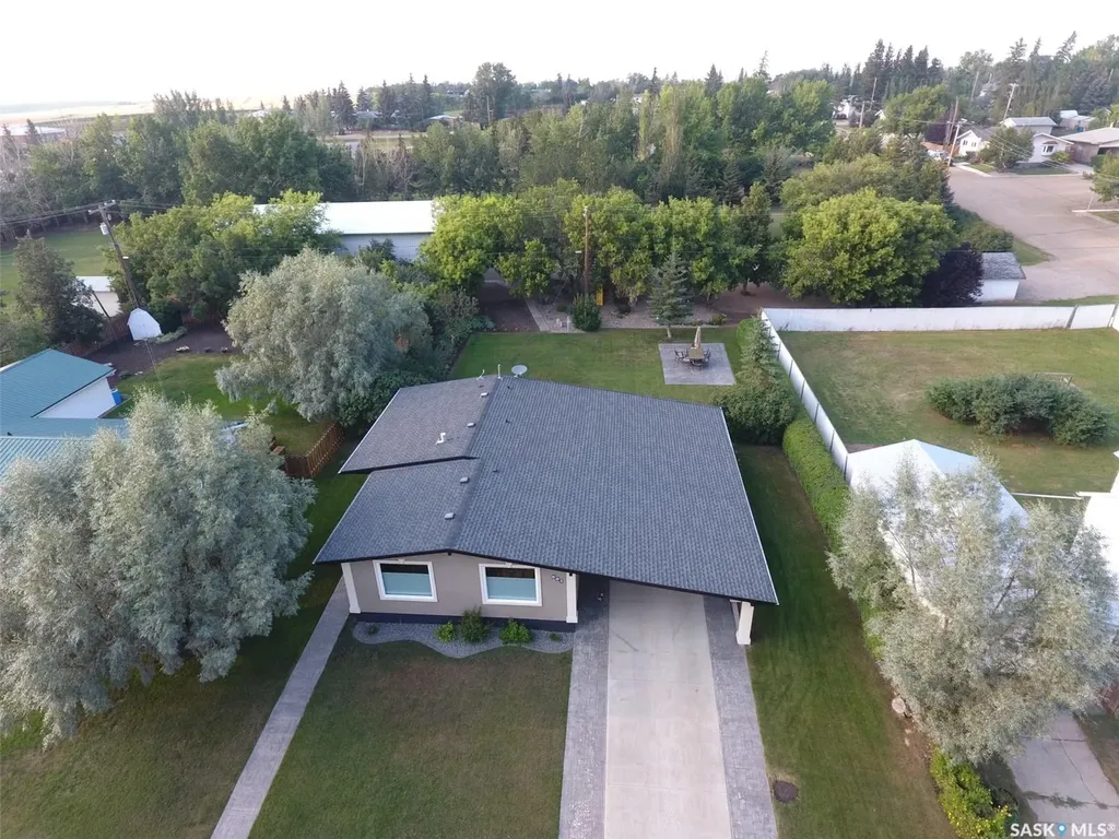 603 Railway Avenue Denzil SK S0L 0S0