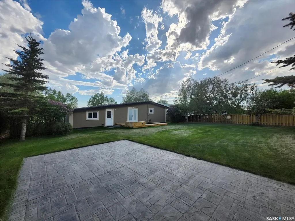 603 Railway Avenue Denzil SK S0L 0S0