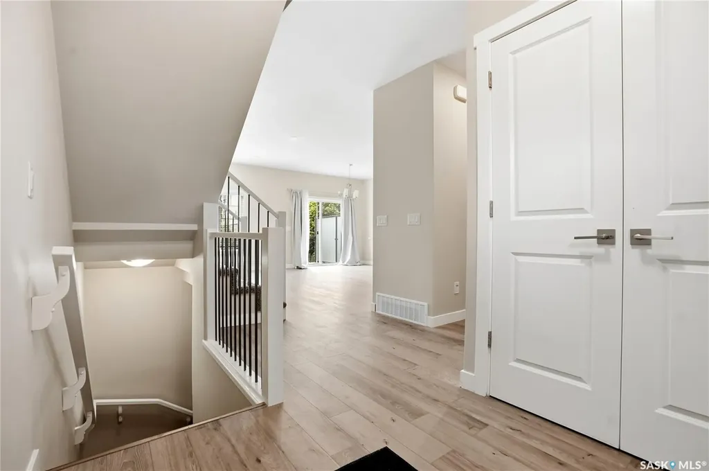315 Dickson Crescent Saskatoon SK S7T 0Z1