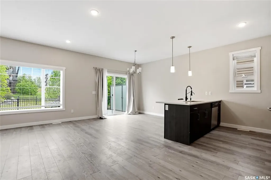 315 Dickson Crescent Saskatoon SK S7T 0Z1
