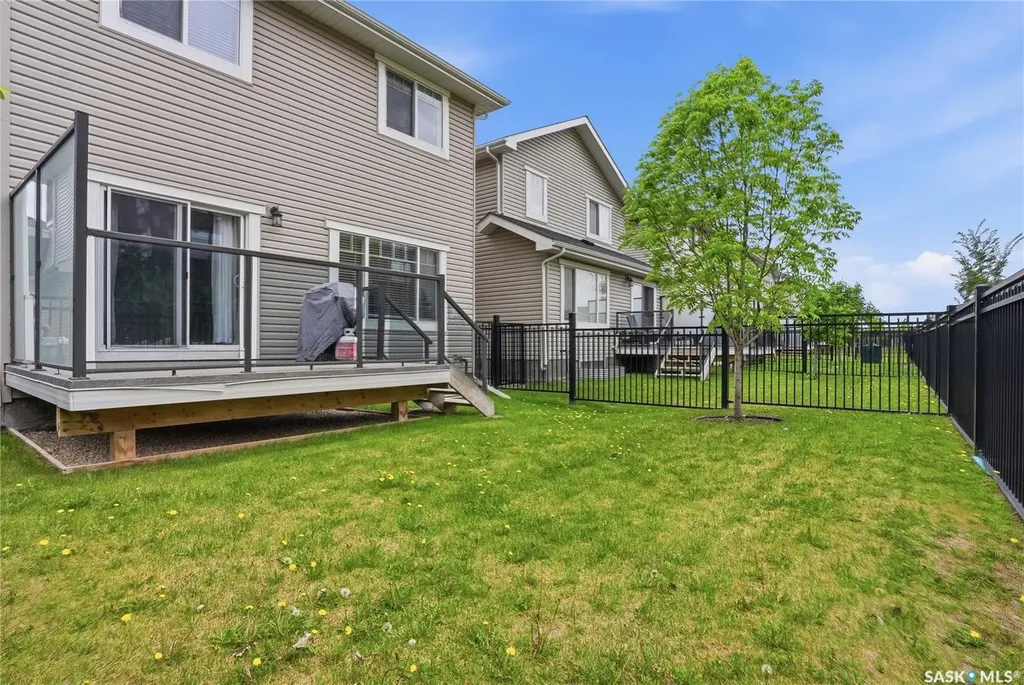 315 Dickson Crescent Saskatoon SK S7T 0Z1