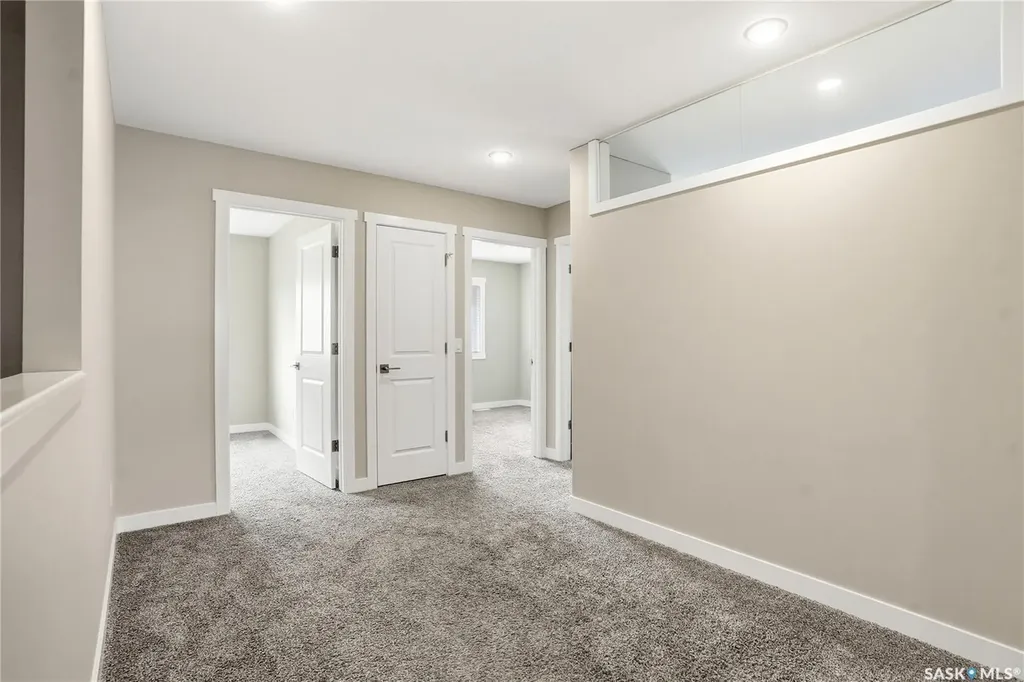 315 Dickson Crescent Saskatoon SK S7T 0Z1