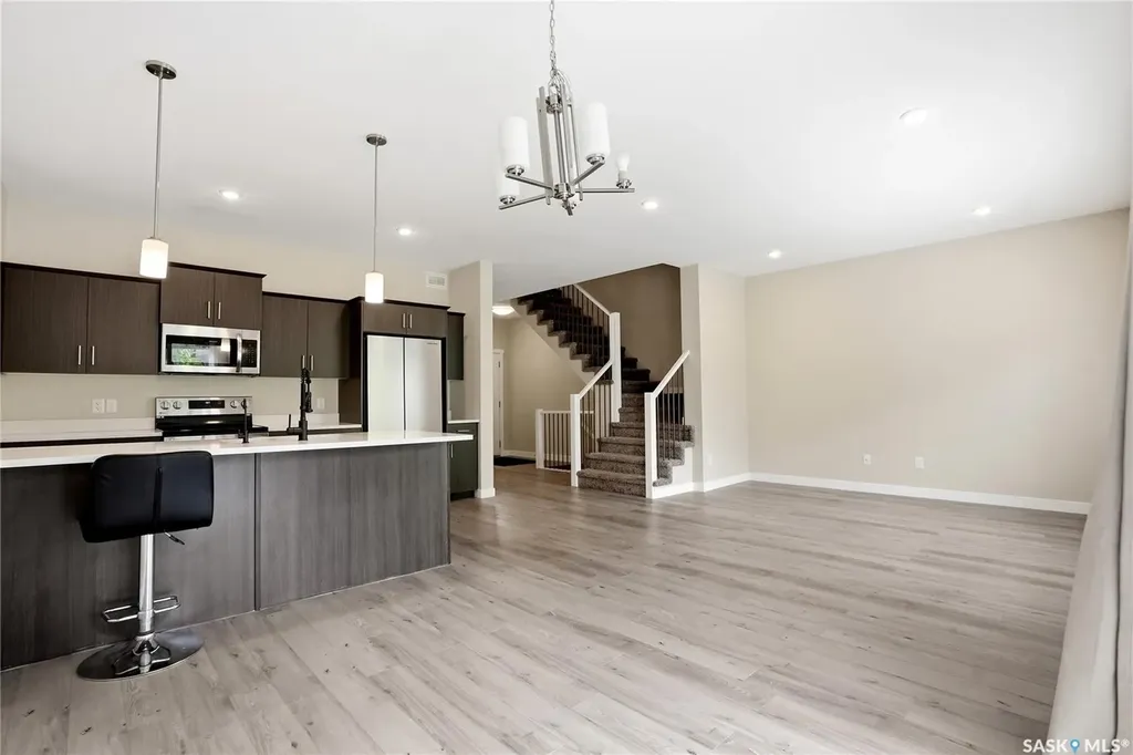 315 Dickson Crescent Saskatoon SK S7T 0Z1