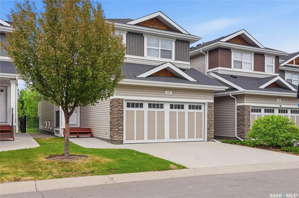 315 Dickson Crescent Saskatoon SK S7T 0Z1