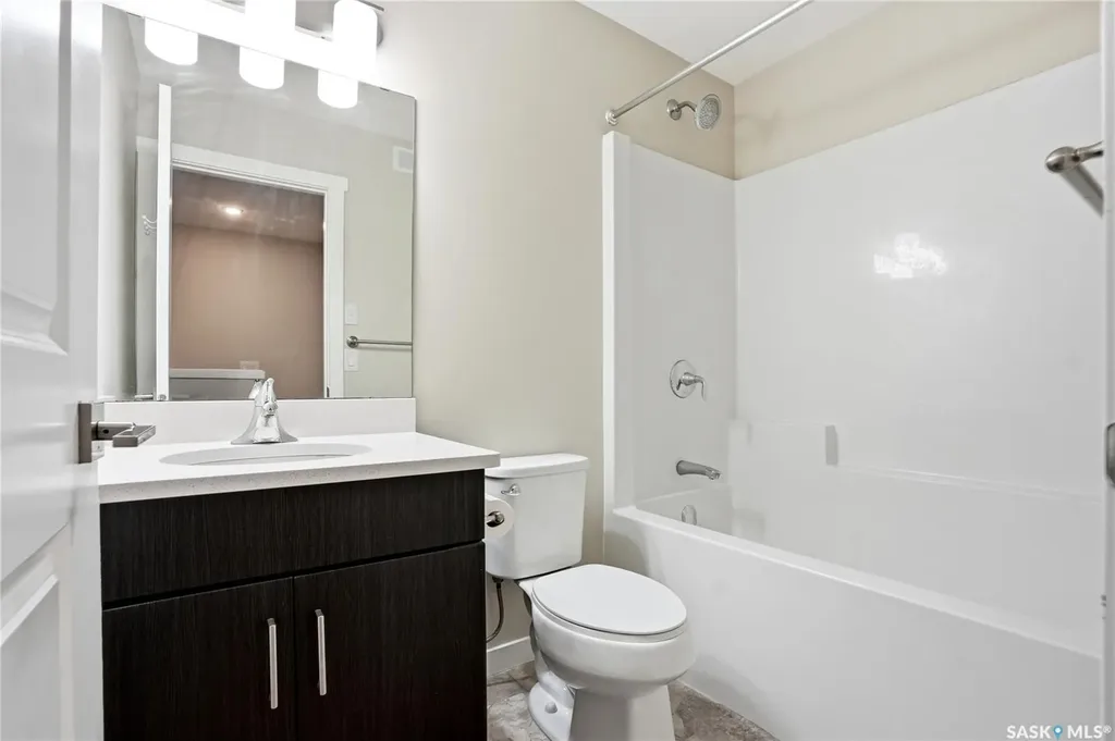 315 Dickson Crescent Saskatoon SK S7T 0Z1