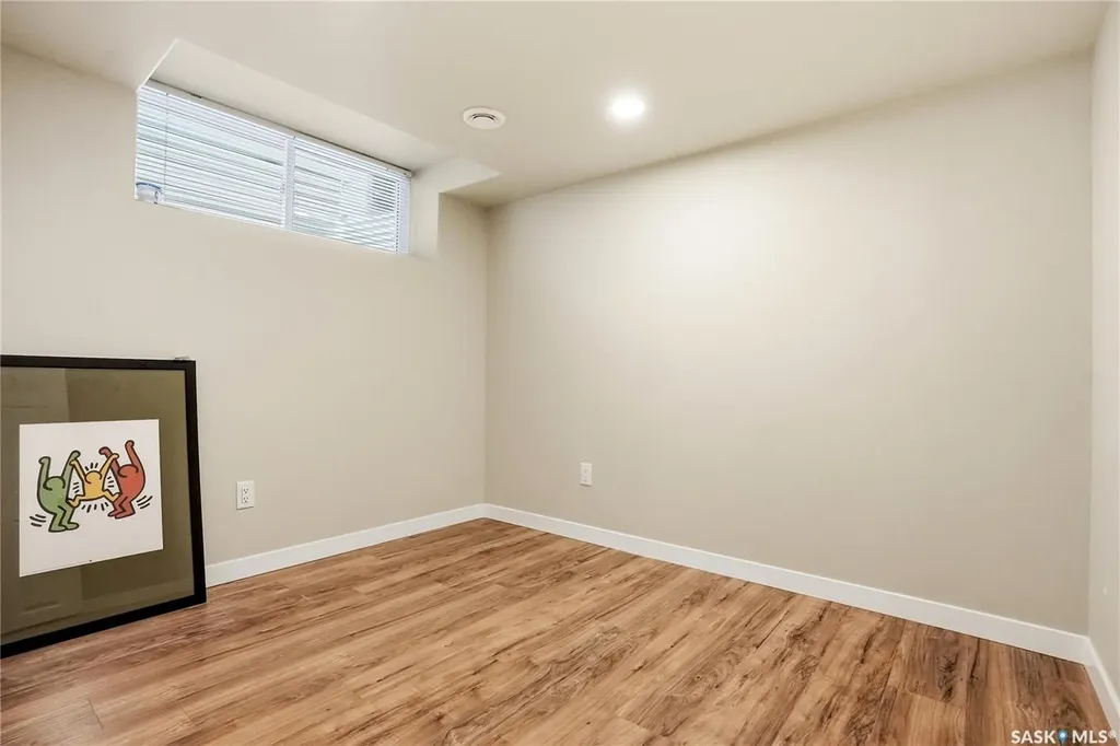 315 Dickson Crescent Saskatoon SK S7T 0Z1