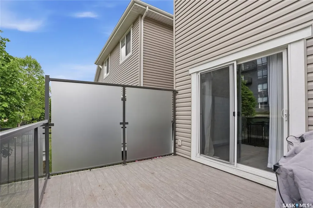 315 Dickson Crescent Saskatoon SK S7T 0Z1