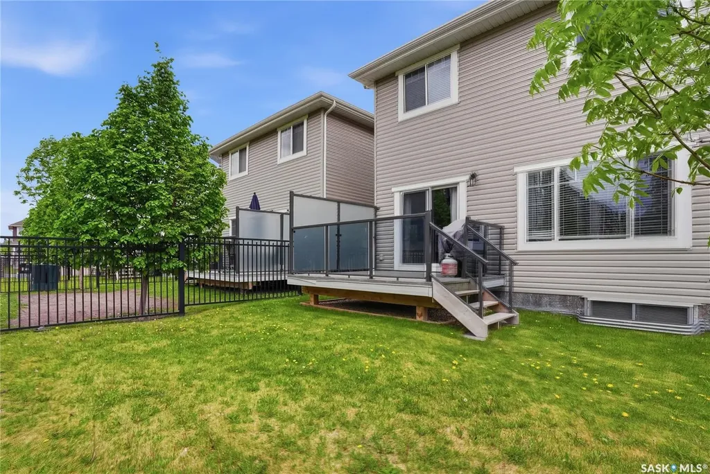 315 Dickson Crescent Saskatoon SK S7T 0Z1