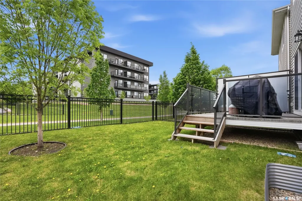 315 Dickson Crescent Saskatoon SK S7T 0Z1