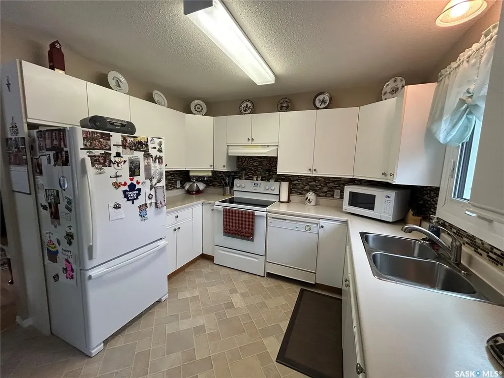 739 10th Street Humboldt SK S0K 2A0