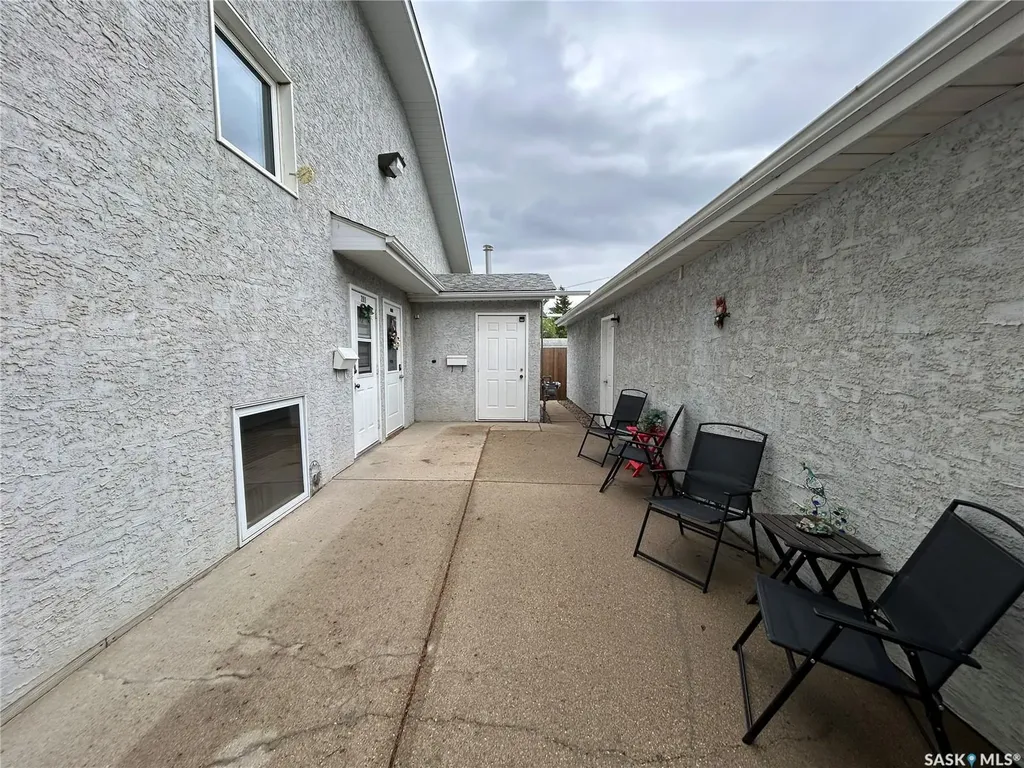 739 10th Street Humboldt SK S0K 2A0