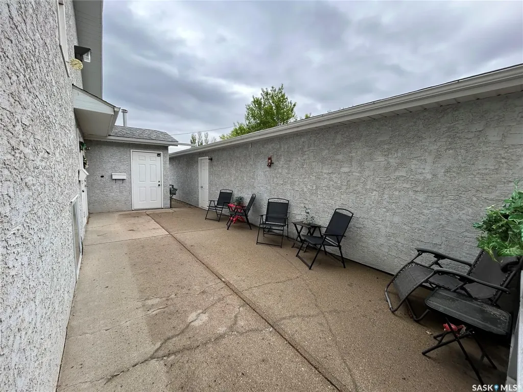 739 10th Street Humboldt SK S0K 2A0