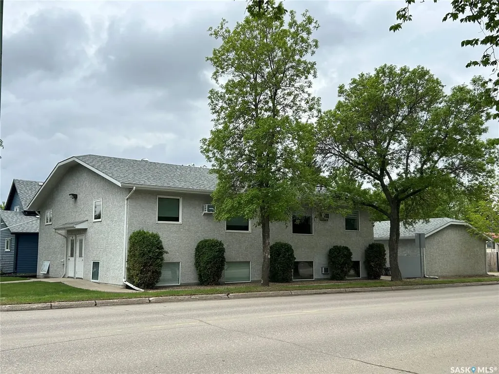 739 10th Street Humboldt SK S0K 2A0
