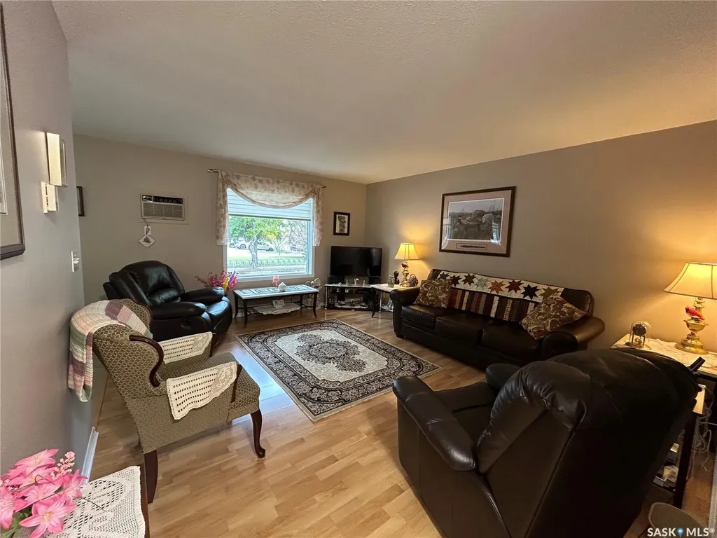 739 10th Street Humboldt SK S0K 2A0